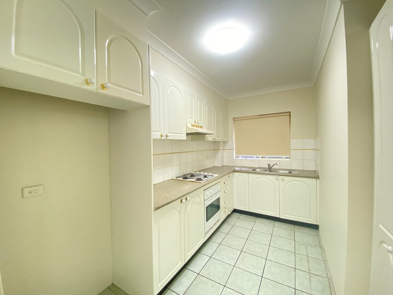 Photo - 5/5-7 Priddle Street, Westmead NSW 2145 - Image 3