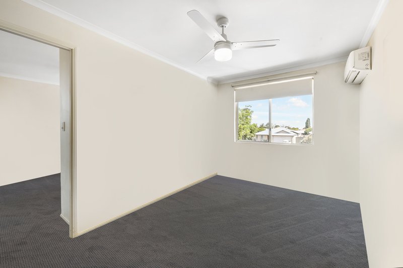 Photo - 5/5-7 Uniplaza Court, Kearneys Spring QLD 4350 - Image 4