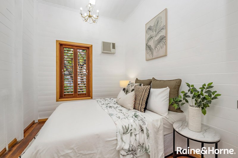 Photo - 55 Ahearne Street, Hermit Park QLD 4812 - Image 11