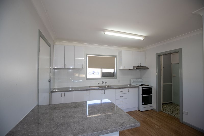 Photo - 5/5 Albert Street, Inverell NSW 2360 - Image 3