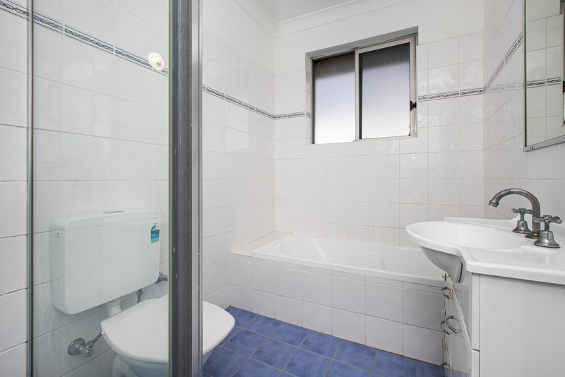 Photo - 5/5 Allan Avenue, Belmore NSW 2192 - Image 6