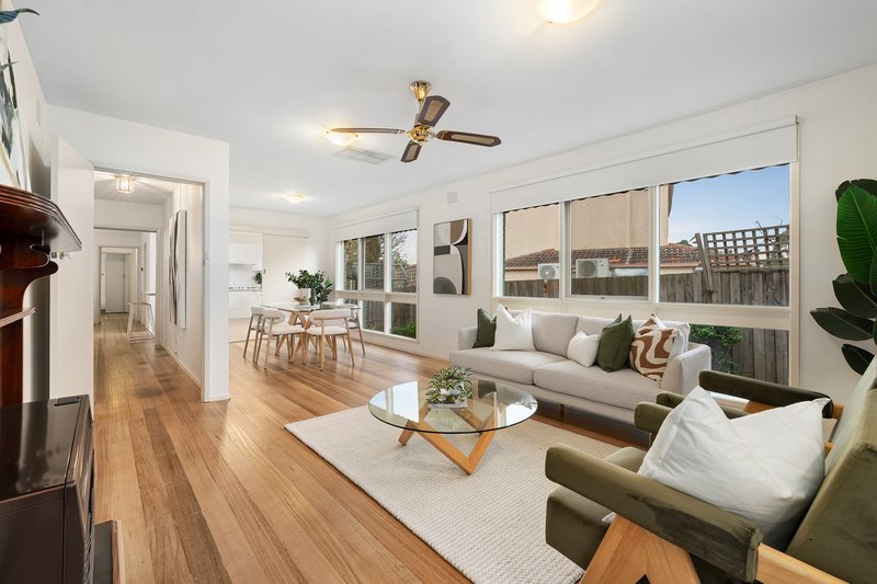 Photo - 55 Allima Avenue, Yallambie VIC 3085 - Image 2