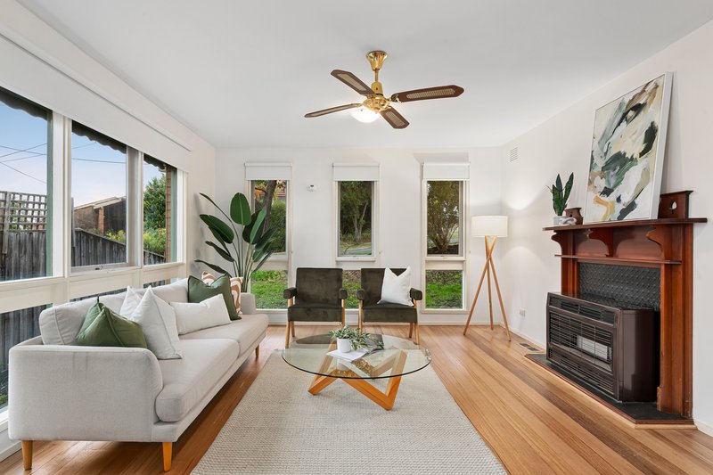 Photo - 55 Allima Avenue, Yallambie VIC 3085 - Image 3