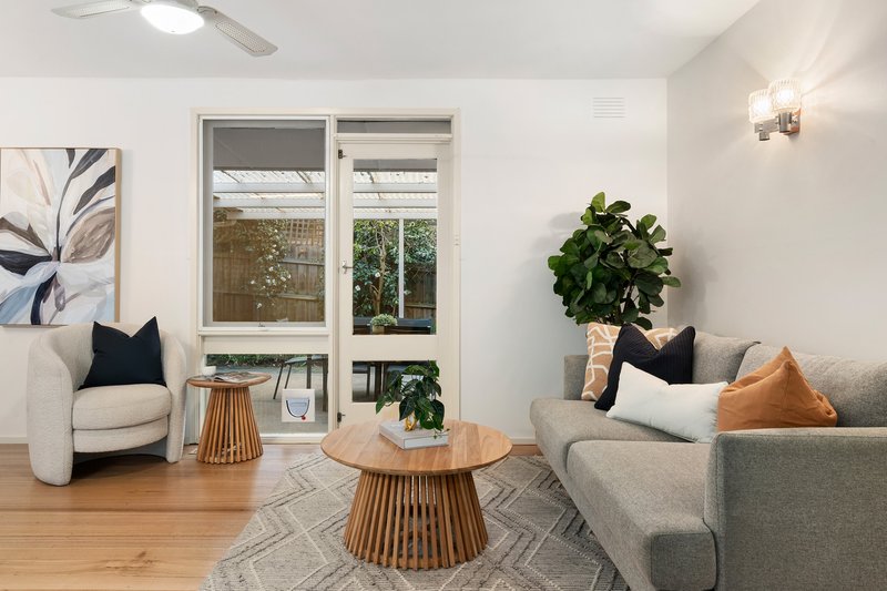 Photo - 55 Allima Avenue, Yallambie VIC 3085 - Image 5