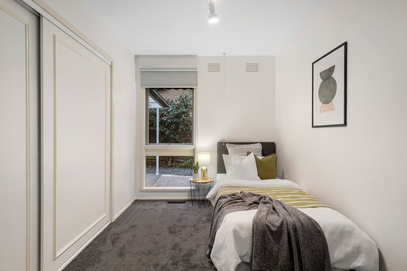 Photo - 55 Allima Avenue, Yallambie VIC 3085 - Image 12