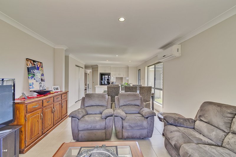 Photo - 55 Argule Street, Hillcrest QLD 4118 - Image 10