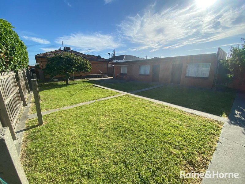 Photo - 55 Augusta Avenue, Campbellfield VIC 3061 - Image 9