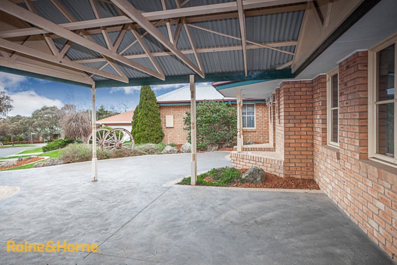 Photo - 55 Balmoral Circuit, Sunbury VIC 3429 - Image 17