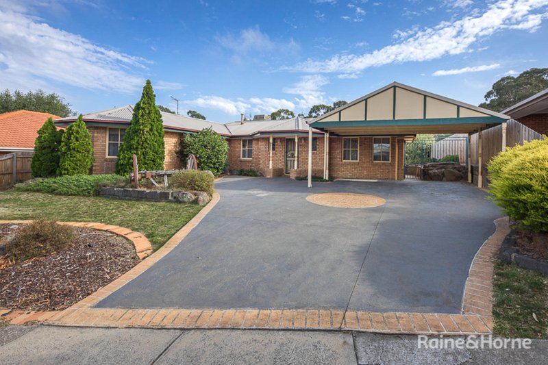 55 Balmoral Circuit, Sunbury VIC 3429