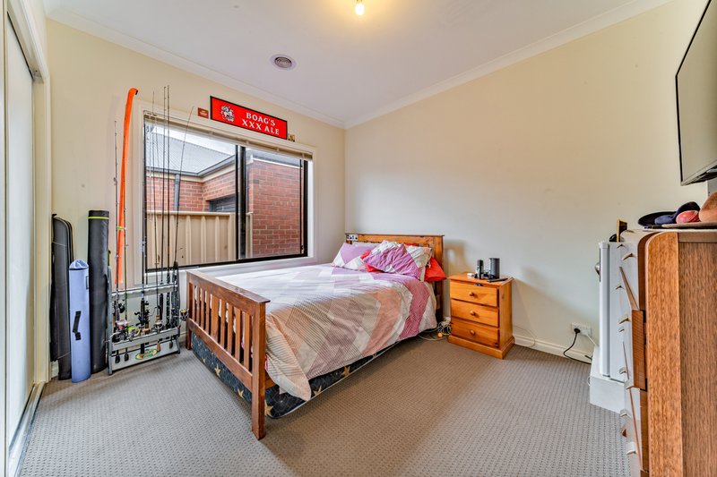 Photo - 55 Bassett Drive, Strathfieldsaye VIC 3551 - Image 7