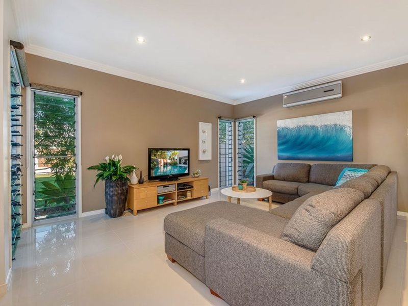 Photo - 55 Baywater Drive, Twin Waters QLD 4564 - Image 9