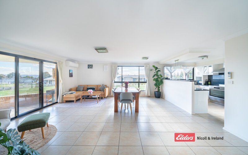 Photo - 55 Blue Ridge Drive, White Rock NSW 2795 - Image 5