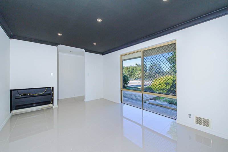 Photo - 55 Boyare Avenue, Mirrabooka WA 6061 - Image 12