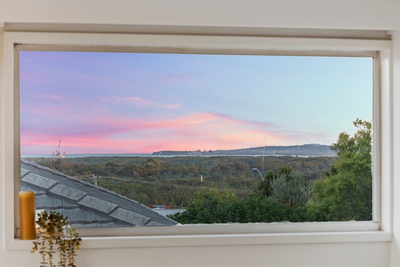 Photo - 55 Brentor Street, Belmont North NSW 2280 - Image 4