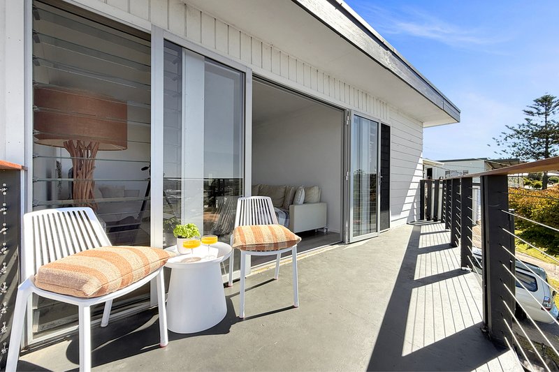 Photo - 55 Brentor Street, Belmont North NSW 2280 - Image 6