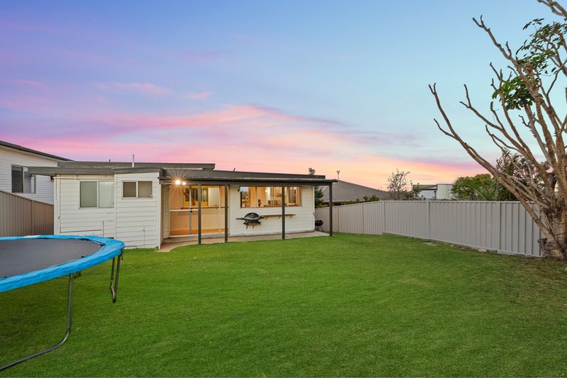 Photo - 55 Brentor Street, Belmont North NSW 2280 - Image 22