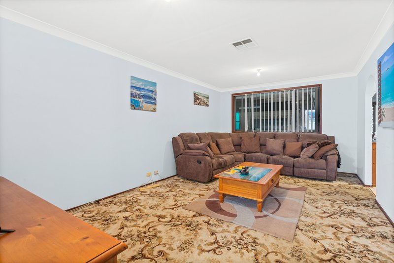 55 Brigadoon Circuit, Oak Flats NSW 2529