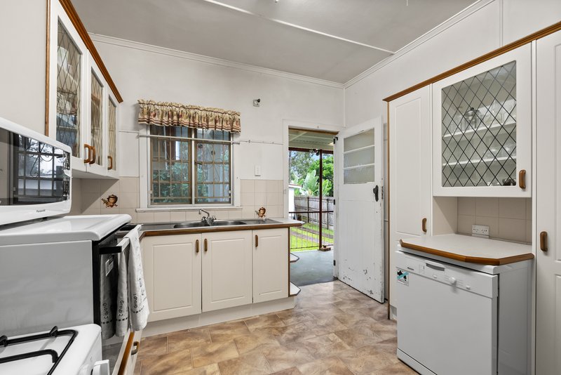Photo - 55 Browns Dip Road, Enoggera QLD 4051 - Image 12