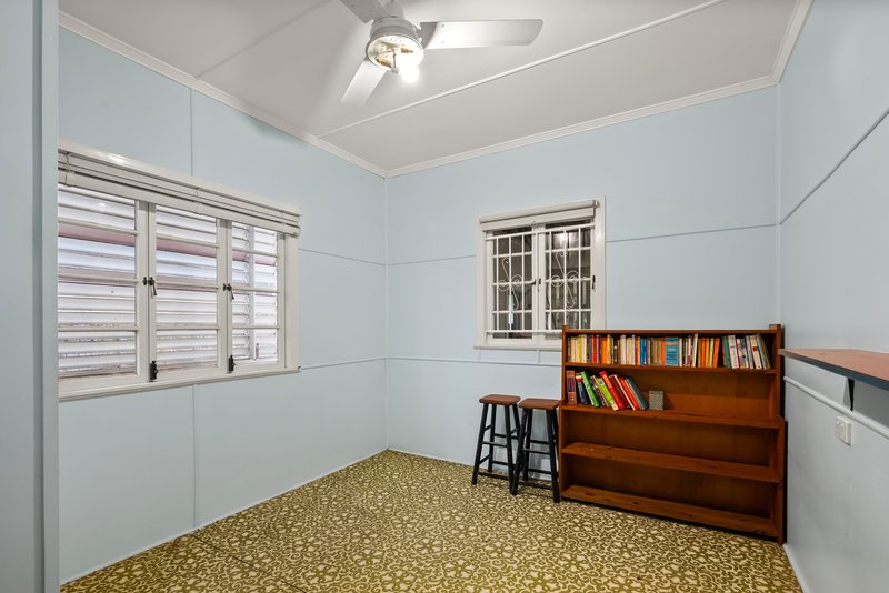 Photo - 55 Browns Dip Road, Enoggera QLD 4051 - Image 14