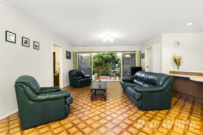 Photo - 55 Buller Drive, Glen Waverley VIC 3150 - Image 4