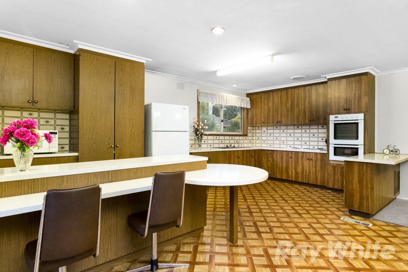 Photo - 55 Buller Drive, Glen Waverley VIC 3150 - Image 6