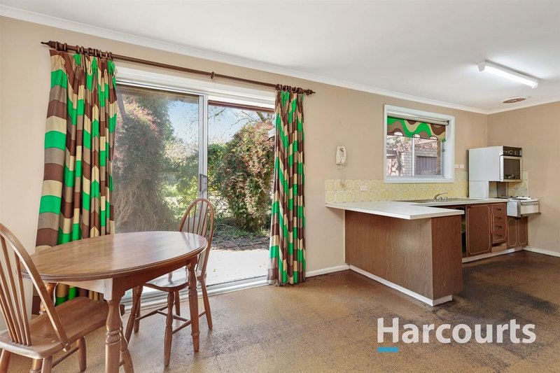 Photo - 55 Cambden Park Parade, Ferntree Gully VIC 3156 - Image 6