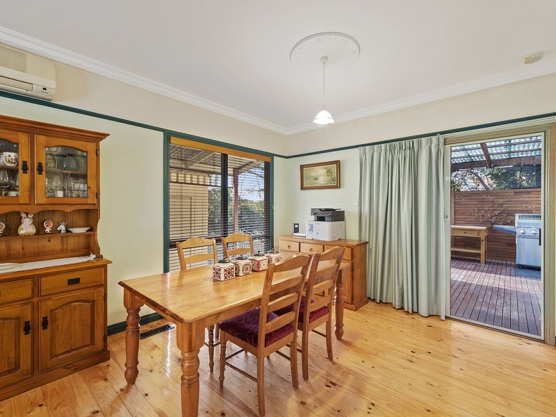 Photo - 55 Cambridge Road, Mooroolbark VIC 3138 - Image 4