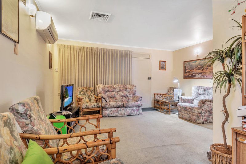 Photo - 55 Cartwright Avenue, Busby NSW 2168 - Image 5