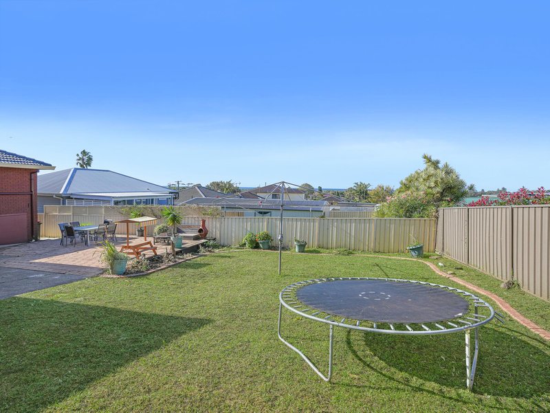 Photo - 55 Cassia Street, Barrack Heights NSW 2528 - Image 8