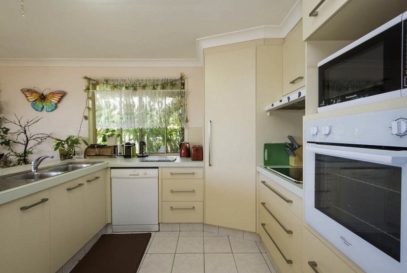 Photo - 55 Cassowary Drive, Burleigh Waters QLD 4220 - Image 4