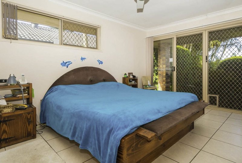 Photo - 55 Cassowary Drive, Burleigh Waters QLD 4220 - Image 5