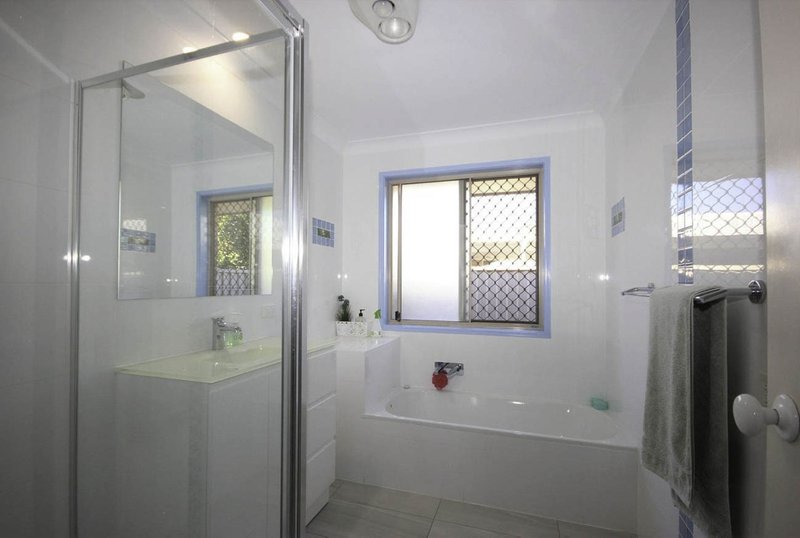 Photo - 55 Cassowary Drive, Burleigh Waters QLD 4220 - Image 9