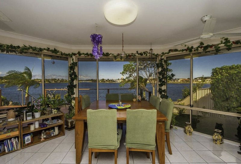 Photo - 55 Cassowary Drive, Burleigh Waters QLD 4220 - Image 11