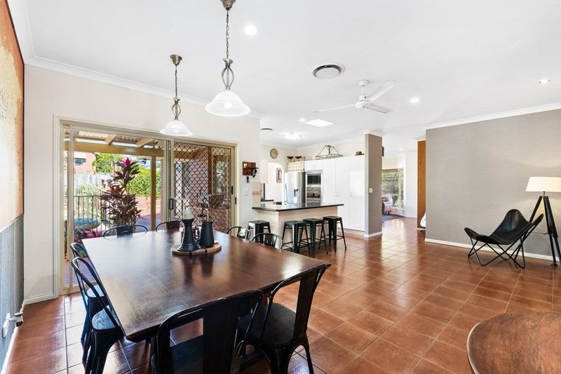 Photo - 55 Castle Hill Drive, Murrumba Downs QLD 4503 - Image 6