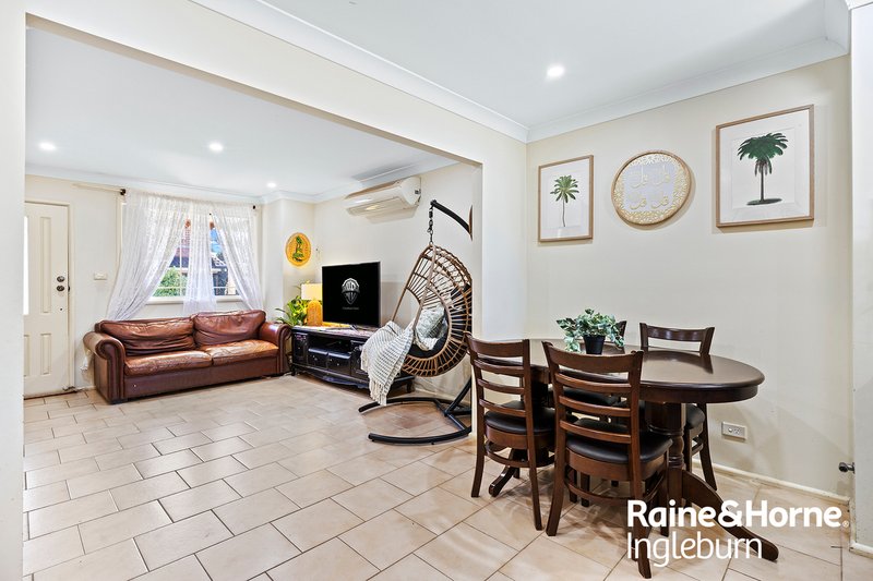 Photo - 5/5 Casuarina Place, Macquarie Fields NSW 2564 - Image 4