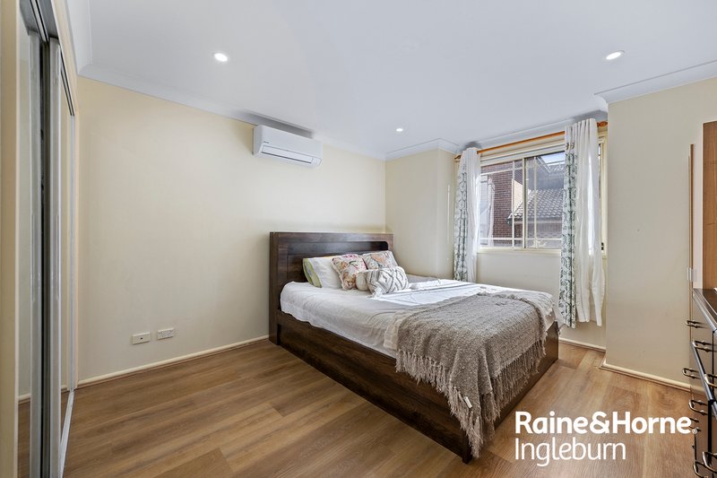 Photo - 5/5 Casuarina Place, Macquarie Fields NSW 2564 - Image 5
