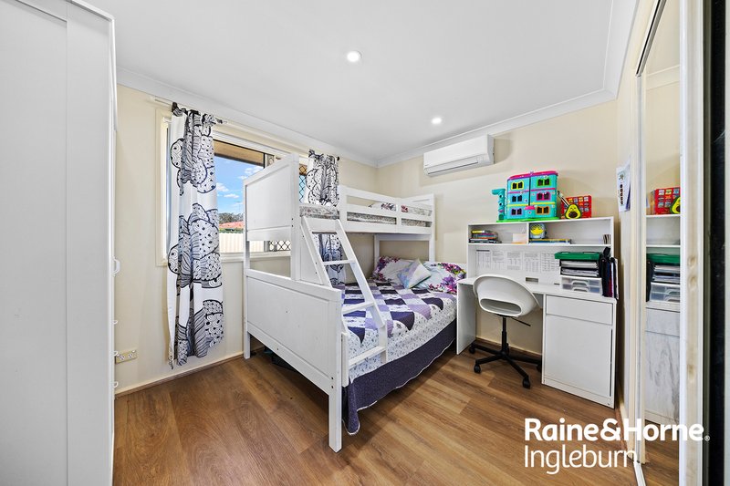 Photo - 5/5 Casuarina Place, Macquarie Fields NSW 2564 - Image 6
