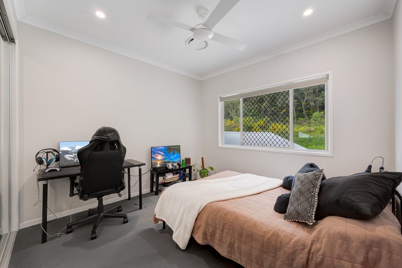 Photo - 55 Celestine Place, Rosemount QLD 4560 - Image 12