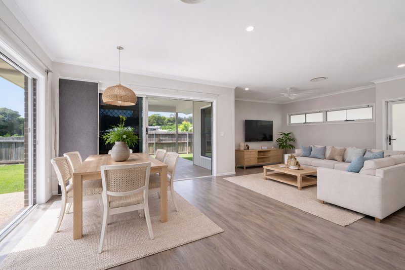 Photo - 55 Celestine Place, Rosemount QLD 4560 - Image 25
