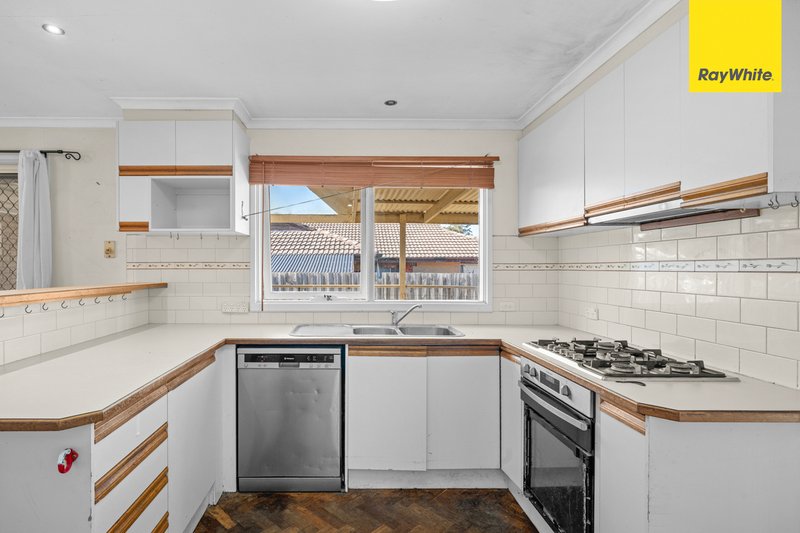 Photo - 55 Centenary Avenue, Melton VIC 3337 - Image 9