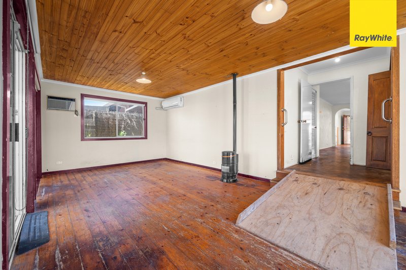 Photo - 55 Centenary Avenue, Melton VIC 3337 - Image 12