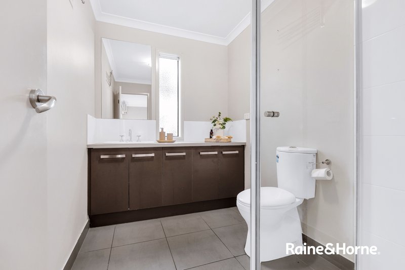 Photo - 55 Challenger Circuit, Cranbourne East VIC 3977 - Image 14