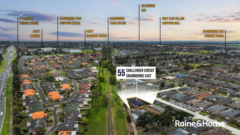 Photo - 55 Challenger Circuit, Cranbourne East VIC 3977 - Image 21