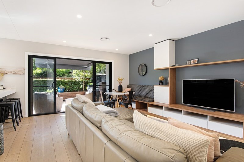 Photo - 55 Chambers Circuit, Warriewood NSW 2102 - Image 1