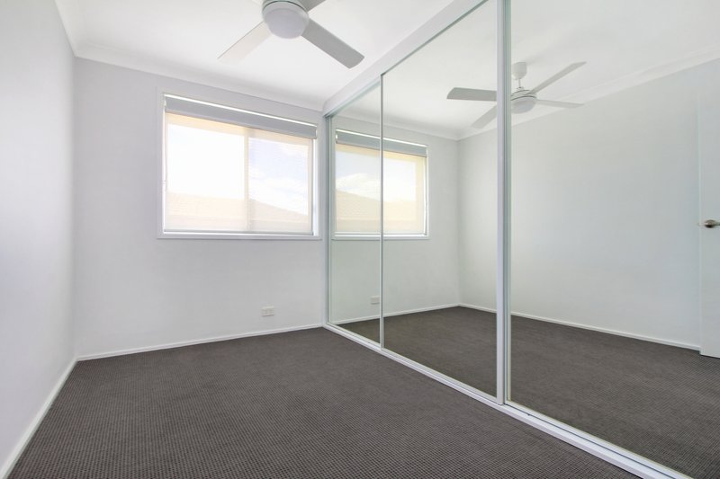 Photo - 55 Compton Street, Dapto NSW 2530 - Image 4