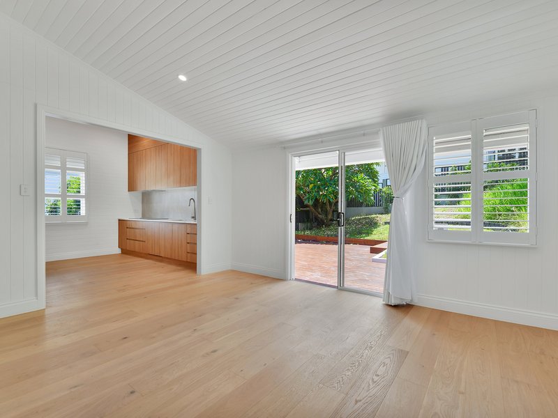 Photo - 55 Cowlishaw Street, Bowen Hills QLD 4006 - Image 4