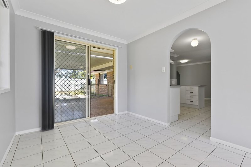 Photo - 55 Crestridge Crescent, Morayfield QLD 4506 - Image 6