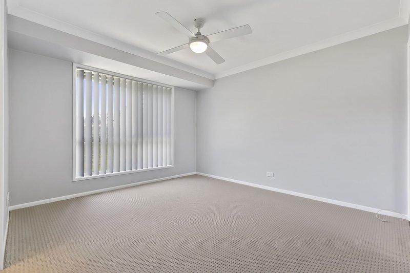 Photo - 55 Crestridge Crescent, Morayfield QLD 4506 - Image 7