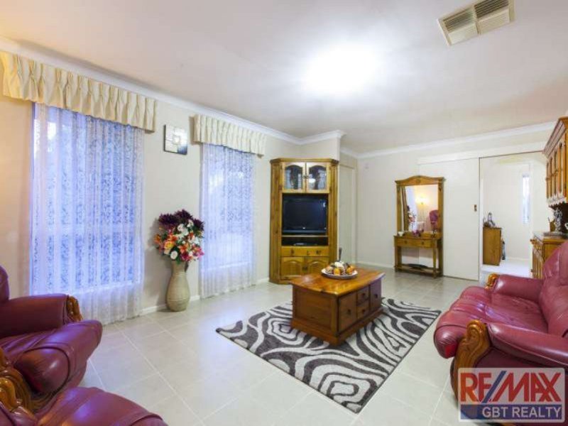 Photo - 55 Danbury Crescent, Girrawheen WA 6064 - Image 6