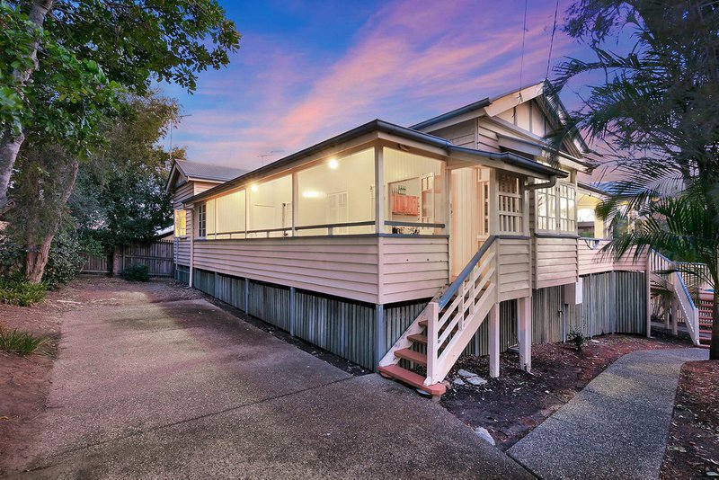 Photo - 55 Dansie Street, Greenslopes QLD 4120 - Image 13